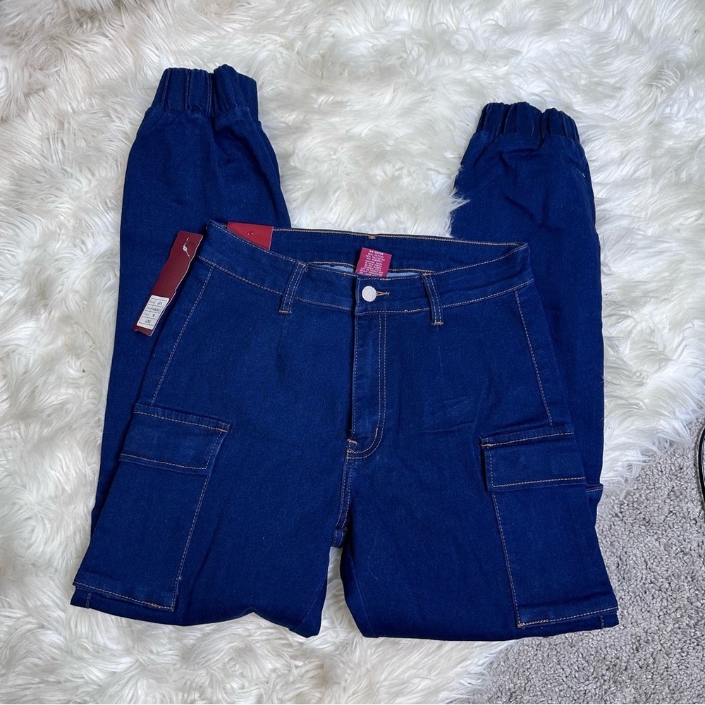 NWT Dark wash‎ denim  cargo joggers nwt